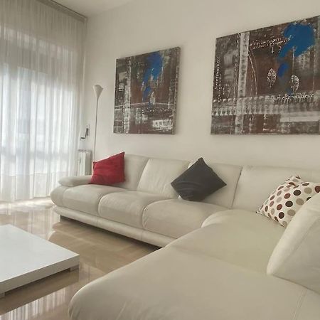Caesar Apartment Bari Esterno foto