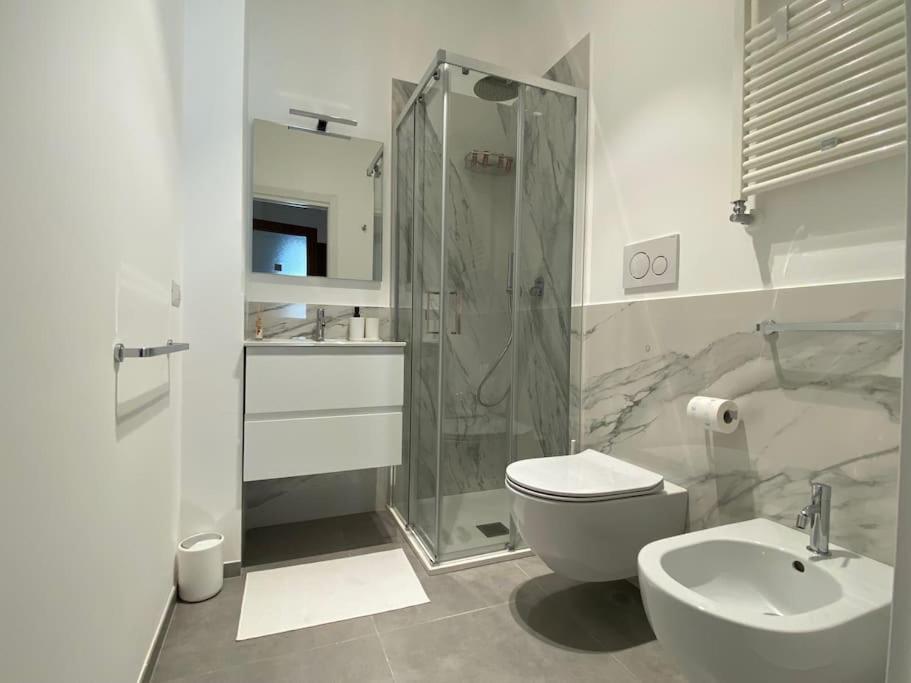 Caesar Apartment Bari Esterno foto