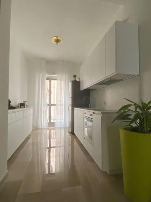 Caesar Apartment Bari Esterno foto
