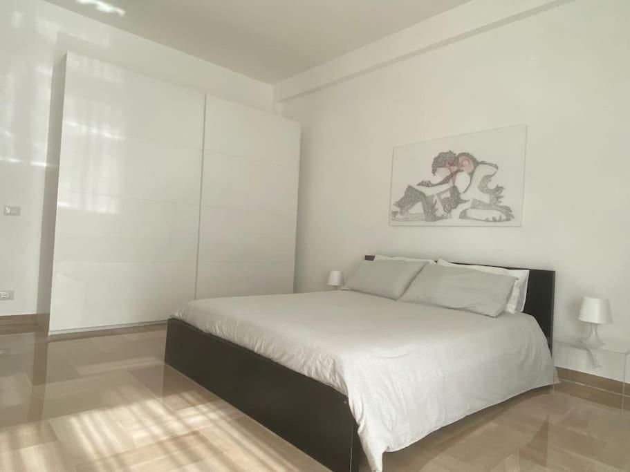 Caesar Apartment Bari Esterno foto